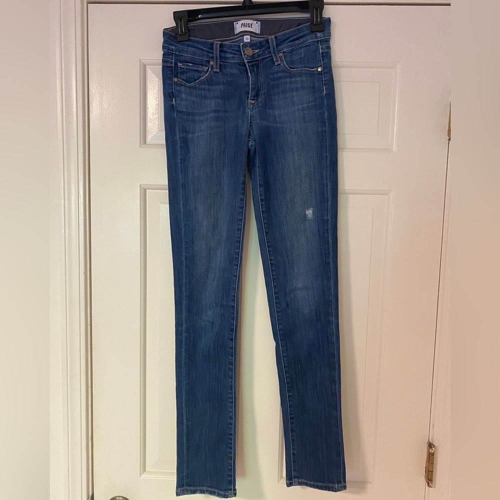 Paige straight leg, size 25 great looking jeans!